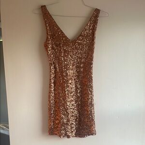Elegant Sequin Dress in Gold